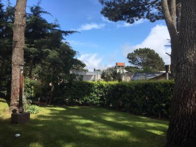 Chalet en alquiler en Ostende. 3 ambientes, 1 baño y capacidad de 1 a 4 personas. 