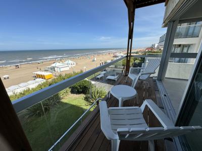 Departamento en alquiler en Ostende. 3 ambientes, 1 baño y capacidad de 2 a 5 personas. A 150 m de la playa