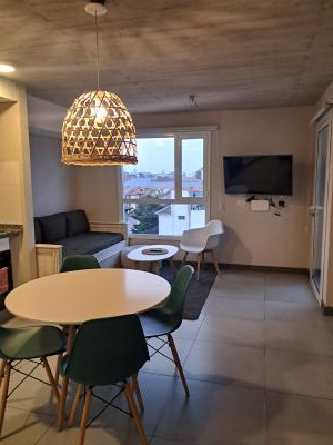 Departamento en alquiler en Ostende. 2 ambientes, 1 baño y capacidad de 1 a 4 personas. 