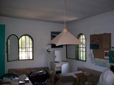 Casa en alquiler en Ostende. 3 ambientes, 1 baño y capacidad de 3 a 5 personas. 